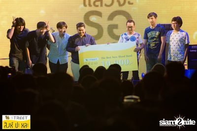 Singha S-treet กับ Flure ที่ เซ็นทรัลเฟสติวัล เขียงใหม่ — photo 200