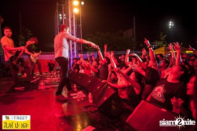 Singha S-treet กับ Flure ที่ เซ็นทรัลเฟสติวัล เขียงใหม่ — photo 290