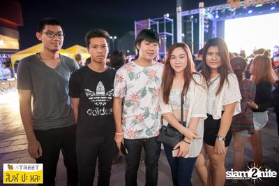 Singha S-treet กับ Flure ที่ เซ็นทรัลเฟสติวัล เขียงใหม่ — photo 348