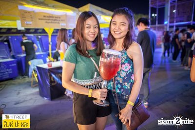 Singha S-treet กับ Flure ที่ เซ็นทรัลเฟสติวัล เขียงใหม่ — photo 352