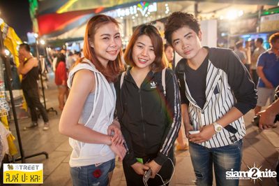 Singha S-treet กับ Flure ที่ เซ็นทรัลเฟสติวัล เขียงใหม่ — photo 355