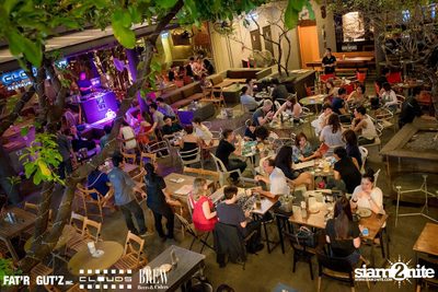 Seenspace Invasion ที่ร้าน Clouds, Fat'R Gut'z และ BREW Beers & Ciders — photo 1