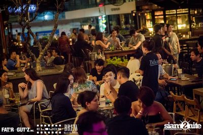 Seenspace Invasion ที่ร้าน Clouds, Fat'R Gut'z และ BREW Beers & Ciders — photo 7