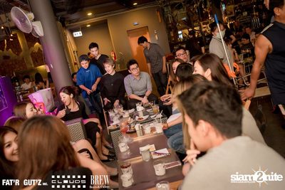 Seenspace Invasion ที่ร้าน Clouds, Fat'R Gut'z และ BREW Beers & Ciders — photo 15