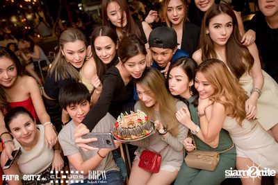 Seenspace Invasion ที่ร้าน Clouds, Fat'R Gut'z และ BREW Beers & Ciders — photo 24