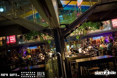 Seenspace Invasion ที่ร้าน Clouds, Fat'R Gut'z และ BREW Beers & Ciders — photo 36