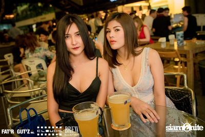 Seenspace Invasion ที่ร้าน Clouds, Fat'R Gut'z และ BREW Beers & Ciders — photo 43