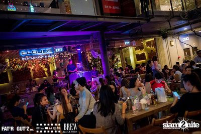 Seenspace Invasion ที่ร้าน Clouds, Fat'R Gut'z และ BREW Beers & Ciders — photo 74