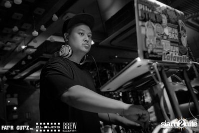 Seenspace Invasion ที่ร้าน Clouds, Fat'R Gut'z และ BREW Beers & Ciders — photo 81
