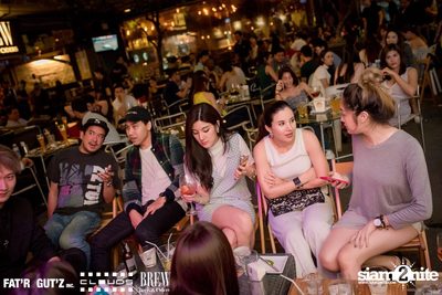 Seenspace Invasion ที่ร้าน Clouds, Fat'R Gut'z และ BREW Beers & Ciders — photo 82