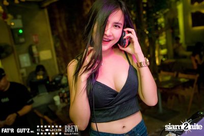 Seenspace Invasion ที่ร้าน Clouds, Fat'R Gut'z และ BREW Beers & Ciders — photo 88