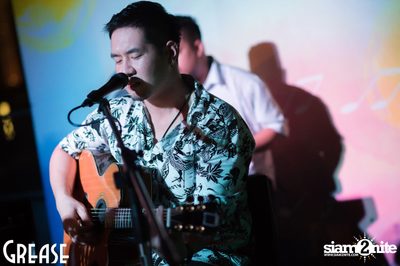 Thursday Night at Grease, Sukhumvit Soi 49 — photo 3