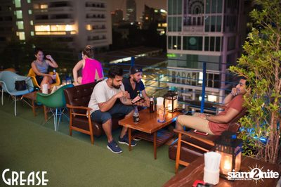Thursday Night at Grease, Sukhumvit Soi 49 — photo 27