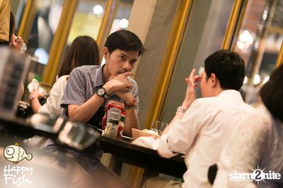 คืนวันศุกร์ ที่ร้าน แฮปปี้ ฟิช, เอเชีย ทีค เดอะ ริเวอร์ฟร้อนท์ — photo 8