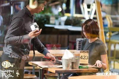 คืนวันศุกร์ ที่ร้าน แฮปปี้ ฟิช, เอเชีย ทีค เดอะ ริเวอร์ฟร้อนท์ — photo 17