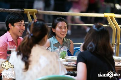 คืนวันศุกร์ ที่ร้าน แฮปปี้ ฟิช, เอเชีย ทีค เดอะ ริเวอร์ฟร้อนท์ — photo 21