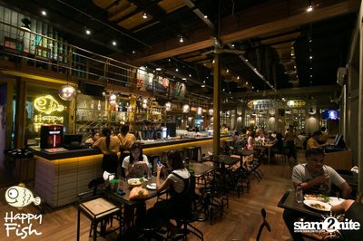 คืนวันศุกร์ ที่ร้าน แฮปปี้ ฟิช, เอเชีย ทีค เดอะ ริเวอร์ฟร้อนท์ — photo 24