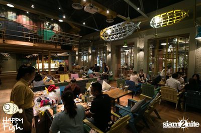 คืนวันศุกร์ ที่ร้าน แฮปปี้ ฟิช, เอเชีย ทีค เดอะ ริเวอร์ฟร้อนท์ — photo 27