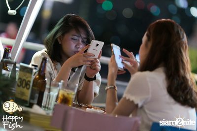 คืนวันศุกร์ ที่ร้าน แฮปปี้ ฟิช, เอเชีย ทีค เดอะ ริเวอร์ฟร้อนท์ — photo 57