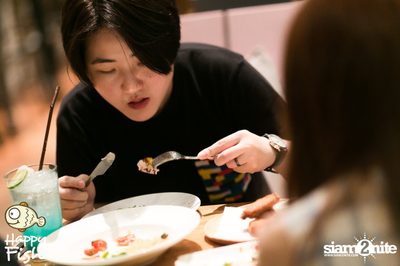 คืนวันศุกร์ ที่ร้าน แฮปปี้ ฟิช, เอเชีย ทีค เดอะ ริเวอร์ฟร้อนท์ — photo 71