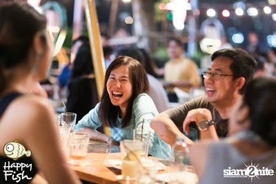คืนวันศุกร์ ที่ร้าน แฮปปี้ ฟิช, เอเชีย ทีค เดอะ ริเวอร์ฟร้อนท์ — photo 85