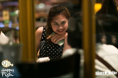 คืนวันศุกร์ ที่ร้าน แฮปปี้ ฟิช, เอเชีย ทีค เดอะ ริเวอร์ฟร้อนท์ — photo 103