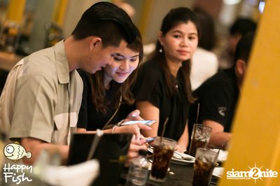 คืนวันศุกร์ ที่ร้าน แฮปปี้ ฟิช, เอเชีย ทีค เดอะ ริเวอร์ฟร้อนท์ — photo 105