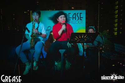 Friday Night at Grease Bangkok, Sukhumvit Soi 49 — photo 9