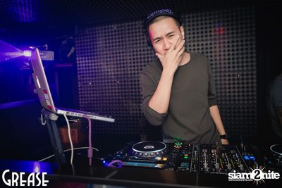 Friday Night at Grease Bangkok, Sukhumvit Soi 49 — photo 45