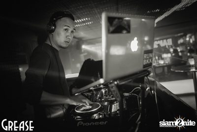 Friday Night at Grease Bangkok, Sukhumvit Soi 49 — photo 46