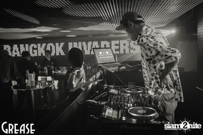 Friday Night at Grease Bangkok, Sukhumvit Soi 49 — photo 77