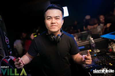 Friday Night at Funky Villa, Thonglor Arena 10 — photo 1