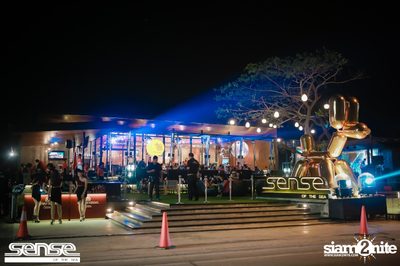 Ben Chalatit Live at Sense of the Sea | Jomtien Beach — photo 2