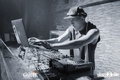 Soft Opening Party at The Cave Club, Sukhumvit 22 — photo 39
