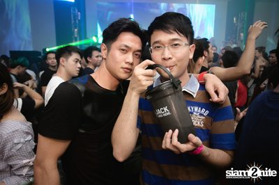 TRASHER pres. Now That's What I Call Bad Music at Emquartier — photo 29