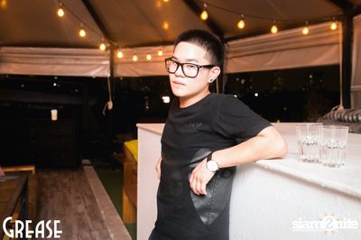 Saturday Night at GREASE Bangkok, Sukhumvit 49 — photo 4