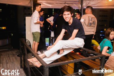 Saturday Night at GREASE Bangkok, Sukhumvit 49 — photo 10