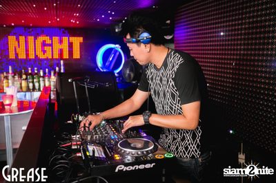 Saturday Night at GREASE Bangkok, Sukhumvit 49 — photo 25