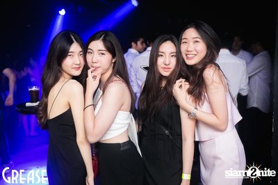Saturday Night at GREASE Bangkok, Sukhumvit 49 — photo 32