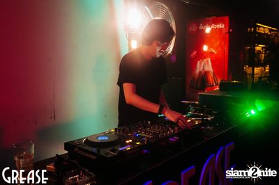 Saturday Night at GREASE Bangkok, Sukhumvit 49 — photo 55