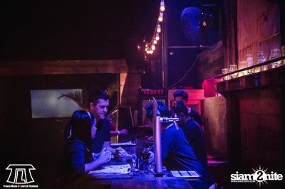 TLT นำเสนอ Adam Ellis Live ที่ ไลฟ์ อาร์ซีเอ กรุงเทพฯ — photo 4