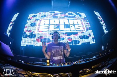 TLT นำเสนอ Adam Ellis Live ที่ ไลฟ์ อาร์ซีเอ กรุงเทพฯ — photo 41