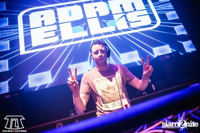 TLT นำเสนอ Adam Ellis Live ที่ ไลฟ์ อาร์ซีเอ กรุงเทพฯ — photo 47