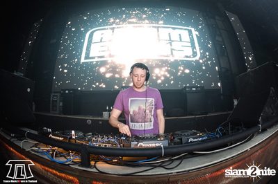 TLT นำเสนอ Adam Ellis Live ที่ ไลฟ์ อาร์ซีเอ กรุงเทพฯ — photo 54