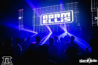 TLT นำเสนอ Adam Ellis Live ที่ ไลฟ์ อาร์ซีเอ กรุงเทพฯ — photo 77