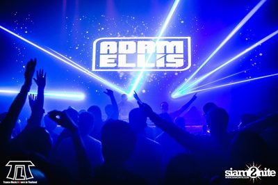 TLT นำเสนอ Adam Ellis Live ที่ ไลฟ์ อาร์ซีเอ กรุงเทพฯ — photo 80
