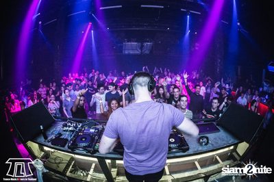 TLT นำเสนอ Adam Ellis Live ที่ ไลฟ์ อาร์ซีเอ กรุงเทพฯ — photo 83