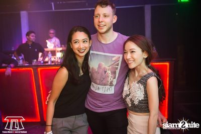 TLT นำเสนอ Adam Ellis Live ที่ ไลฟ์ อาร์ซีเอ กรุงเทพฯ — photo 96