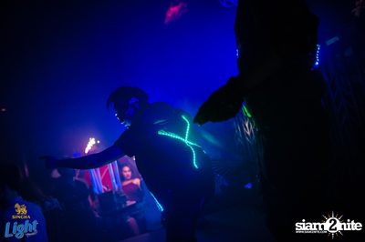 Singha Light นำเสนอ Lights Out Party ที่ นัวร์ พัทยา — photo 39