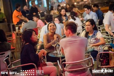 Seenspace Invasion ที่ร้าน Clouds, Fat'R Gut'z และ BREW Beers & Ciders — photo 5
